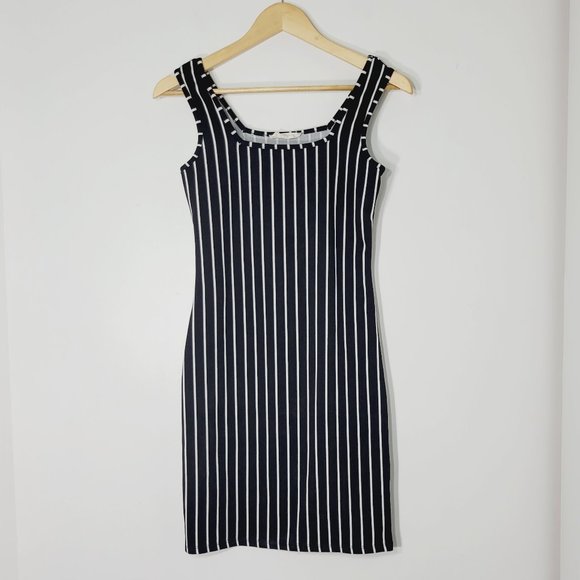 poison ivy Dresses & Skirts - Poison Ivy Sleeveless Sheath Dress Bodycon Black White Striped Scoop Neck S